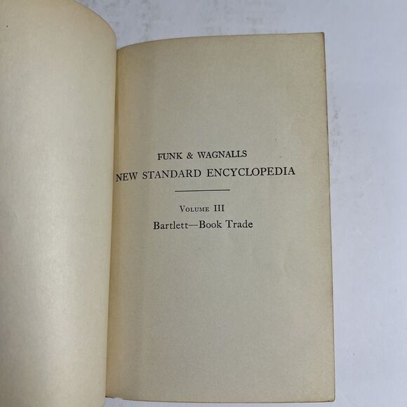 Funk n Wagnalls New Standard Encyclopedia 1934 Vol III Bartlett to Book Trade - Picture 3 of 14